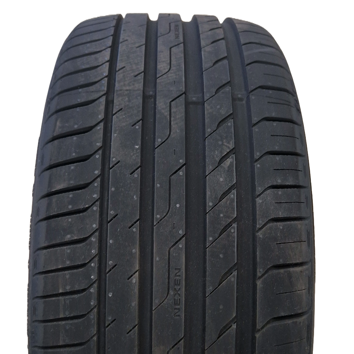 176871204611705 255/55R18 NEXEN N Fera Sport SUV 109W XL TL - Image 1
